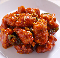 닭강정 Chicken Nuggets in Sauce